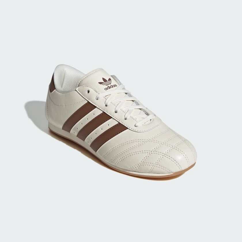Adidas Taekwondo Lace W (Category: Sneakers) located in Muntinlupa City. Submitted by vjellimac (Listing ID 1432230909, Image 2). Description: MINIMAL, SUPER LOW-PROFILE TRAINERS CRAFTED FROM SOFT, SUPPLE LEATHER. Slip into a slice of adidas history with these Taekwondo Shoes. The sleek leather upper and ultra-low profile outsole provide a minimalist look inspired by an early 2000s icon. Designed for life outside of the dojang, it has 3D quilting