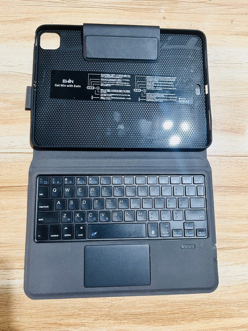 Affordable Ewin brand tablet keyboard with case tested 👌 (Category: Computer Keyboard) located in Malolos. Submitted by afford.japan (Listing ID 1432197600, Image 1). Description: Affordable Ewin brand tablet keyboard with case tested 👌.