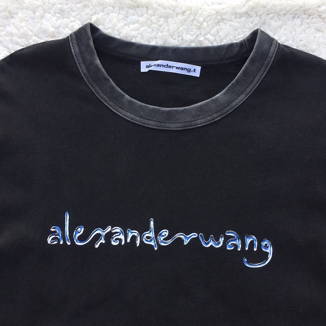 ALEXANDER WANG - ACID WASH SHIRT (Category: Tshirts & Polo Shirts ) located in Bacolod City. Submitted by mic_moneyyyyy (Listing ID 1432321055, Image 2). Description: ALEXANDER WANG - ACID WASH SHIRT Size : Medium Width : 23 Length : 30 Condition : Verygood No issue need wash.