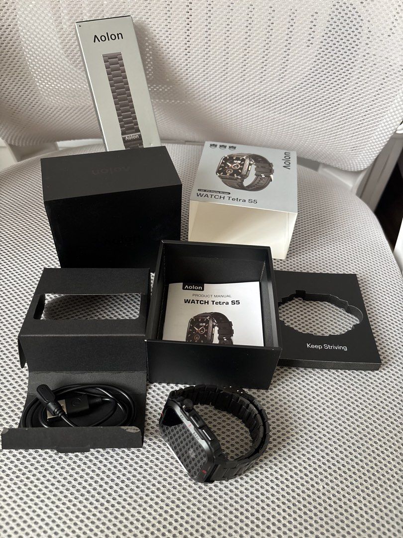 Aolon tetra s5 waterproof with flashlight (Category: Wearables & Smart Watches) located in Tarlac. Submitted by mileeeesss (Listing ID 1432354533, Image 2). Description: Aolon Tetra s5 with free strap Selling for: ₱699 orig price: 1,198 Why selling cheaper? • Super dami kong tambak, need na ma-dispose (affiliate si seller) • Video available — ginawan ko lang rin ng video para mapromote Payment & Delivery: • MOP: GCash • Meet-up: Fiesta San Rafael