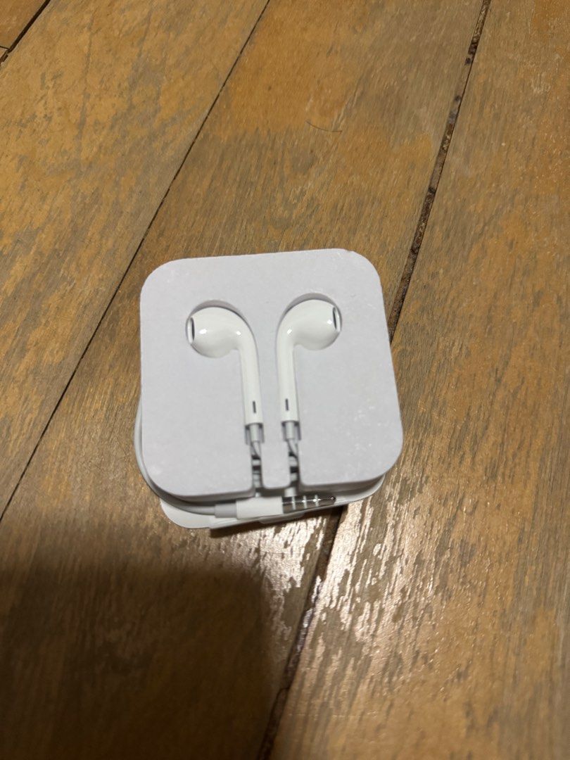 Apple Earpiece429526735672453121