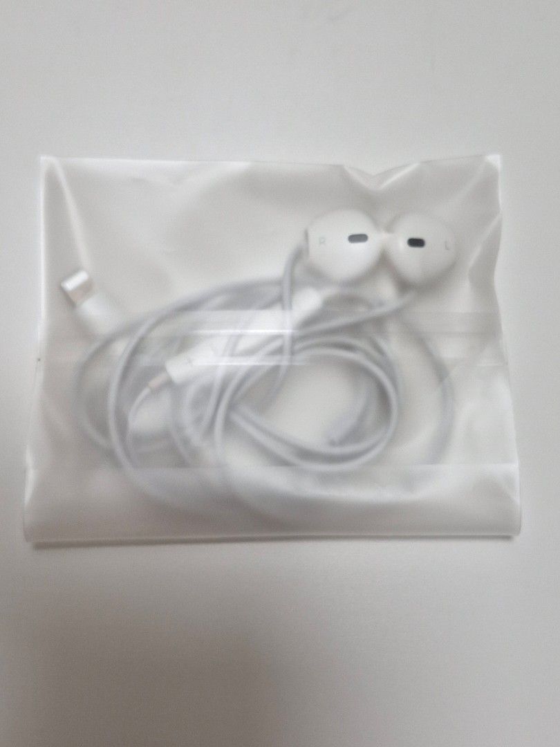 Apple Wired Earpiece429526737685719040
