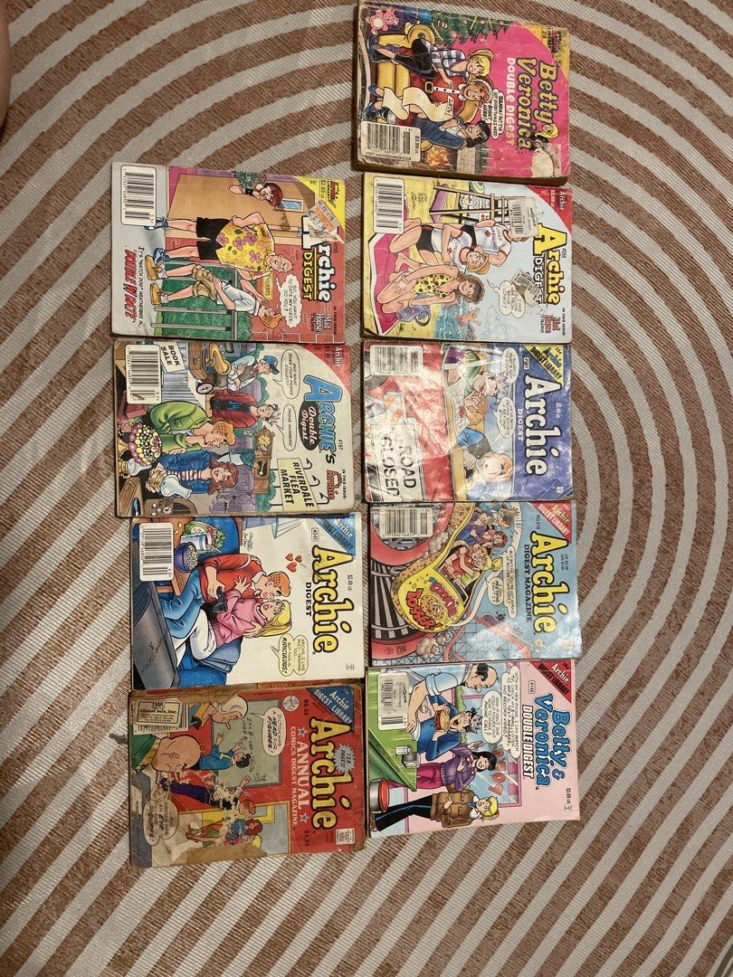Archie Comics Collection (Category: Comics & Manga) located in Manila. Submitted by guido.394 (Listing ID 1432326558, Image 1). Description: - Collection of Archie comics - Includes Archie Digest, Archie Annual, and Betty & Veronica - Features various issues with colorful covers - Some comics are double digests - Perfect for Archie fans and collectors - A great addition to any comic book collection - 180 per comic.