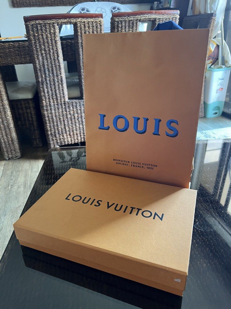 Authentic Lv box and paper bag (Category: Luxury Bags & Wallets) located in Manila. Submitted by murafinds26 (Listing ID 1432222259, Image 1). Description: Guaranteed authentic .
