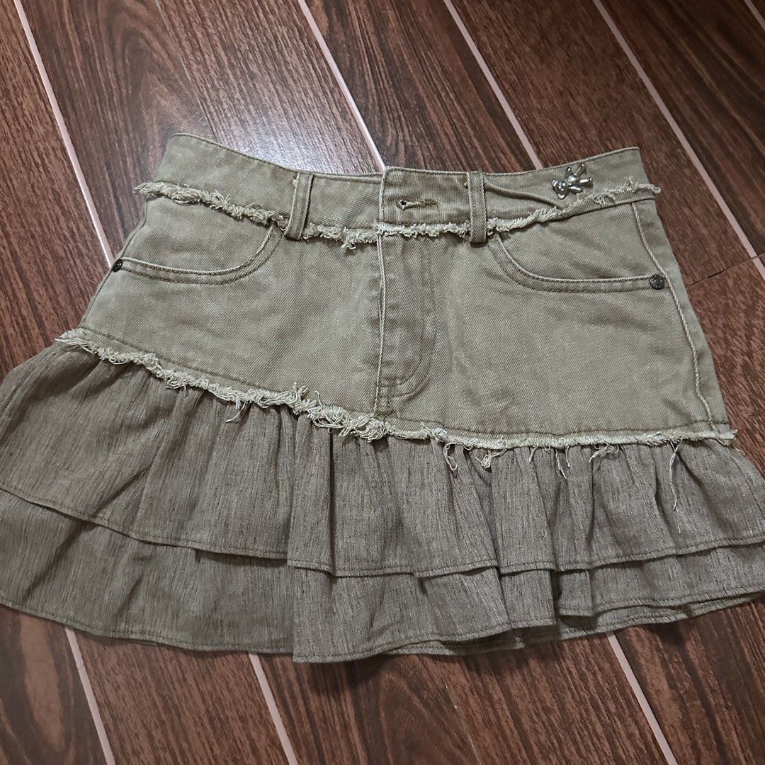 brown asymmetrical denim skirt (Category: Skirts) located in General Trias. Submitted by misasells (Listing ID 1432356486, Image 2). Description: waist: 26” length: 13”.