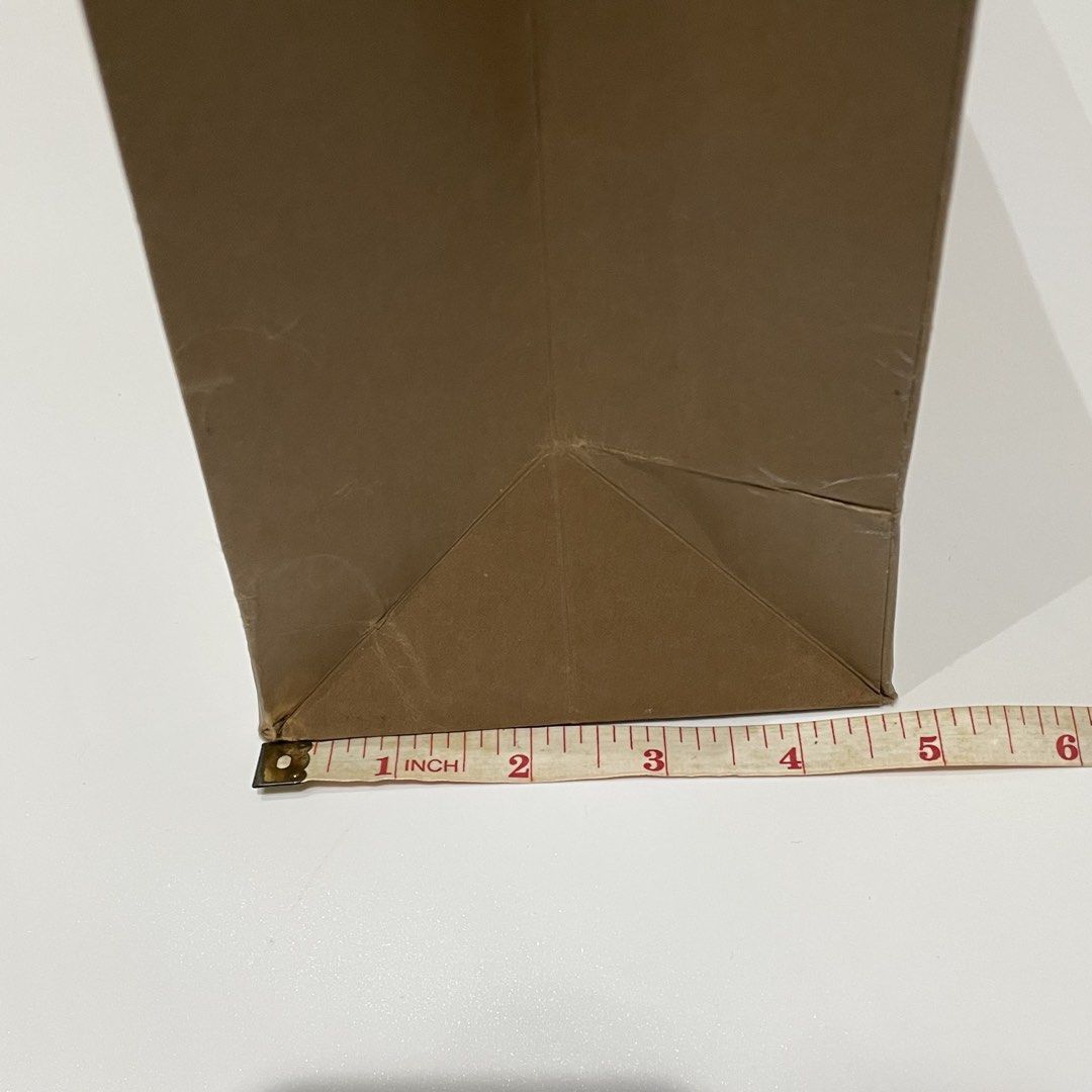 Burberry Authentic Large Paper Bag (Category: Luxury Bags & Wallets) located in Cavite. Submitted by kyukyuchan (Listing ID 1432197975, Image 3). Description: ✨50+ ITEMS ON MY PAGE LISTING✨ [Notes: SOME ITEMS ARE FROM BALIKBAYAN BOX, THUS, BOX OR PLASTIC PACKAGINGS ARE REMOVED] Notes: - Dimensions are already included in photos. - Add ₱99 for ribbon - What You See Is What You Get - No Flaws, Unless Stated. 🚫WE WILL NOT BE LIABLE FOR ANY DAMAGES 