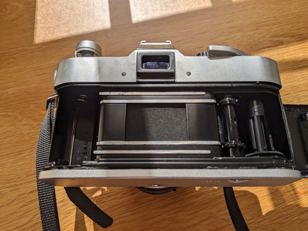 Canon TLB Film Camera (Category: Cameras) located in Manila. Submitted by sa_bahay (Listing ID 1432298746, Image 3). Description: Canon TLB Film Camera -comes with FD 50mm 1.8 lens and oiginal strap -no issues, all speeds working -lens is clean, no fungus, no haze -some dust in the viewfinder (see 4th photo) Loc: San Rafael, Bulacan Can ship via lalamove/LBC SF shouldered by the buyer.
