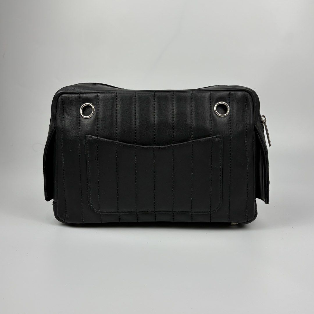 Chanel Clutch Bag (Category: Luxury Bags & Wallets) located in Bacolod City. Submitted by cast.archives (Listing ID 1432374882, Image 2). Description: Chanel Clutch Bag Size: Medium to large Condition: Excellent Flaw: None.