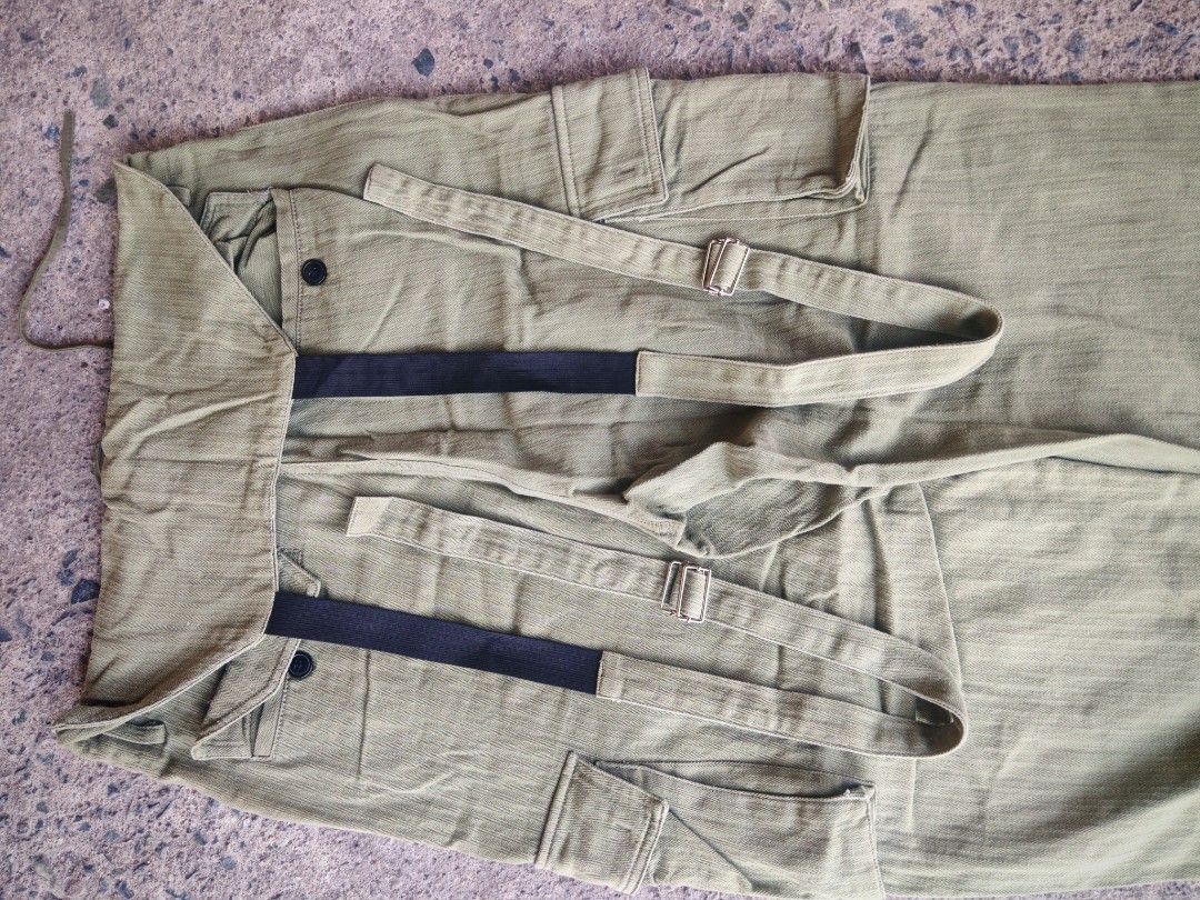 Cocoon Rebirth Cargo Pants (Category: Jeans) located in Manila. Submitted by justmecly (Listing ID 1432315011, Image 3). Description: Size : 18 - 19 (Laid flat) Length : 40-41.