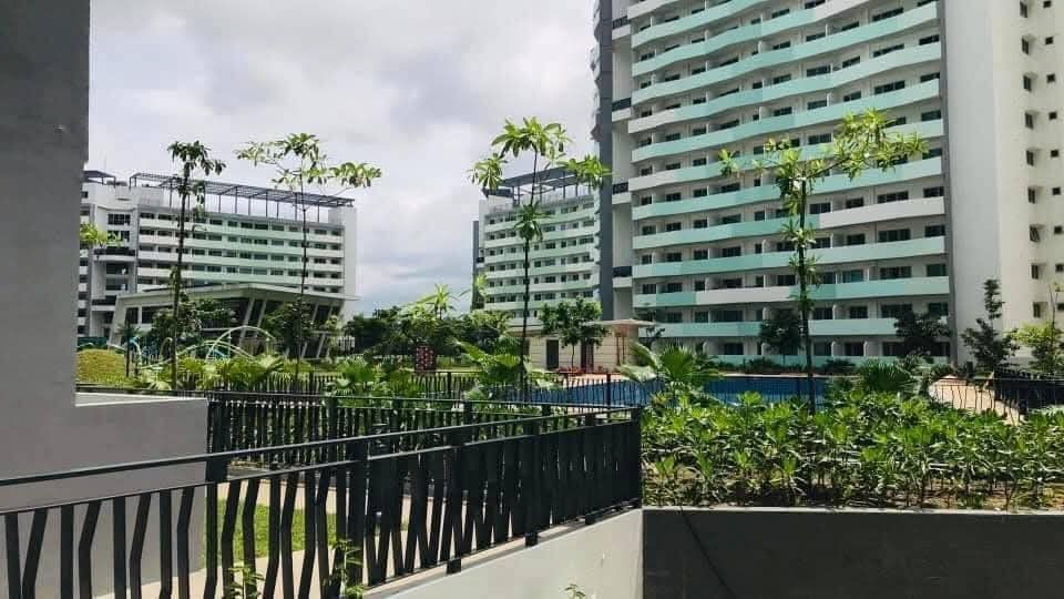 Condo For Rent (Category: Apartments & Condos) located in Manila. Submitted by mas_ka (Listing ID 1432290584, Image 2). Description: Condo For Rent-Studio Type Only The Residences at Commonwealth by Century Properties #condoforrent #theresidencesatcommonwealth #quirinoeast Location: Don Antonio Drive, Brgy. Batasan Hills, Quezon City near Ever Gotesco Mall and upcoming MRT-7 Don Antonio Station. Near UP, Ateneo Good for 3 persons Php 15,000.00 in