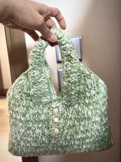 （分類：）位於 。 由 emem30 提交（商品編號 1432277498，圖片 1）。簡介： 。