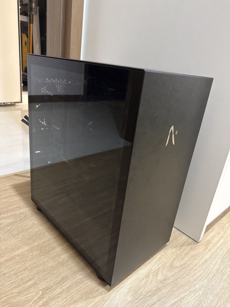 Custom PC436918170588303360