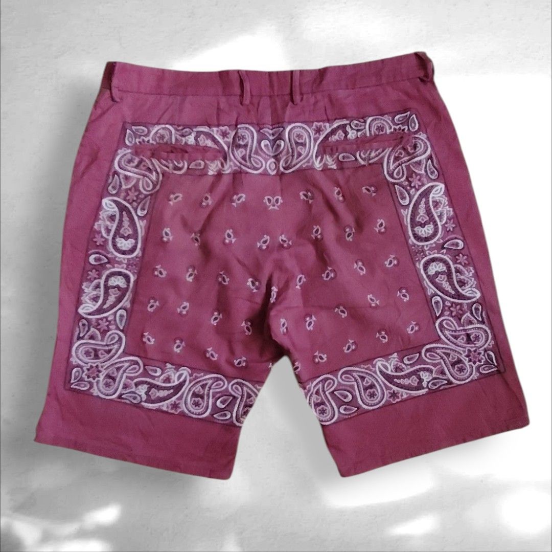 D&G Bandana Shorts (Category: Shorts) located in Marikina City. Submitted by kingdrel (Listing ID 1432224576, Image 3). Description: D&G Bandana Shorts W 39 L 22.5 VERYGOOD CONDITION NO ISSUE COLORATE 9.5-10.