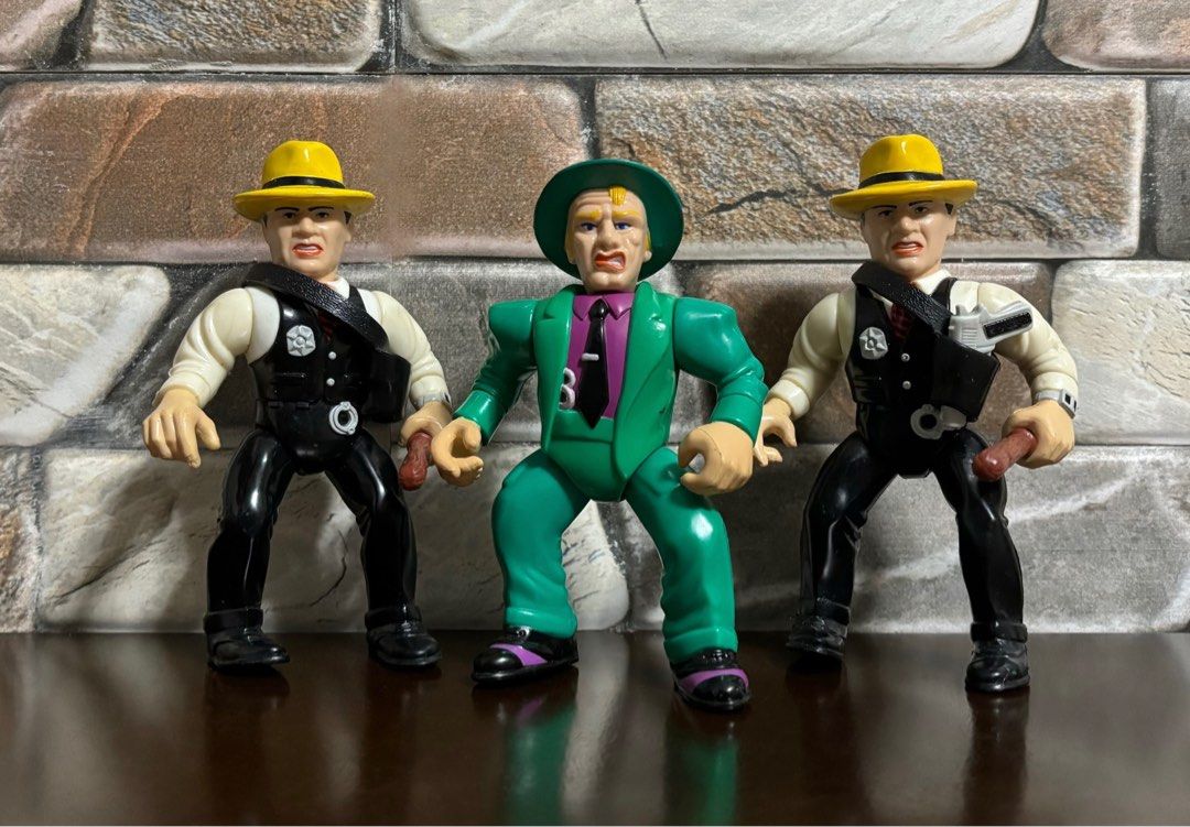 Dick Tracy: The Coppers & Gangsters (Category: Comics & Manga) located in Muntinlupa City. Submitted by toychestmnl (Listing ID 1432236006, Image 1). Description: .