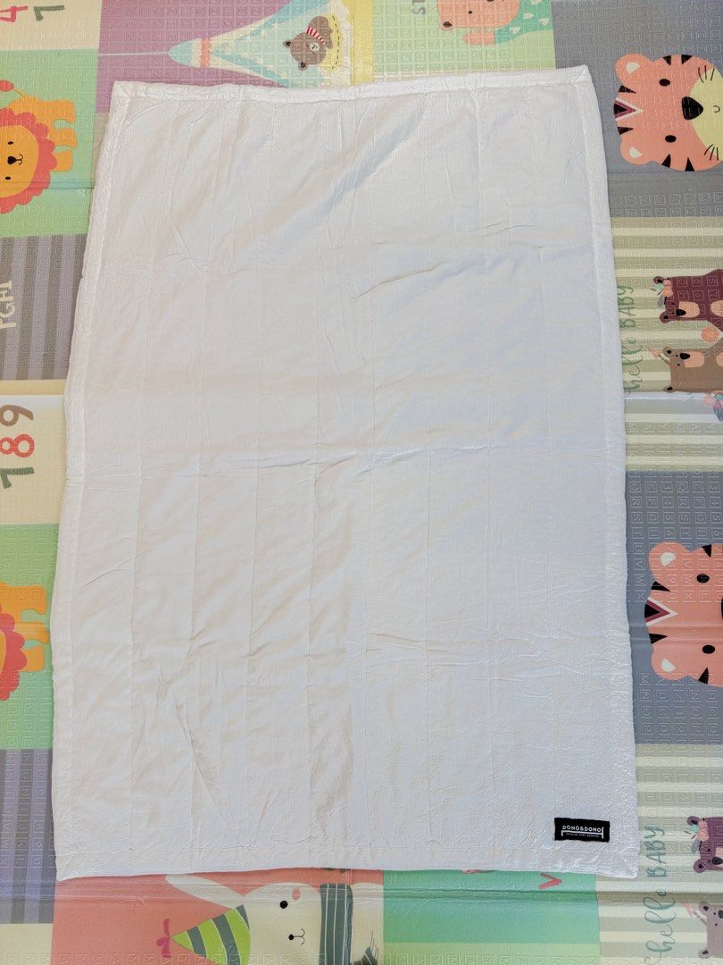 DONO & DONO Baby Mat (Category: Children's Beds) located in Bacoor. Submitted by darklab_project (Listing ID 1432311059, Image 1). Description: .