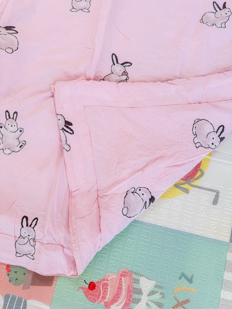 DONO & DONO Bed Topper (Category: Children's Beds) located in Bacoor. Submitted by darklab_project (Listing ID 1432311579, Image 3). Description: .