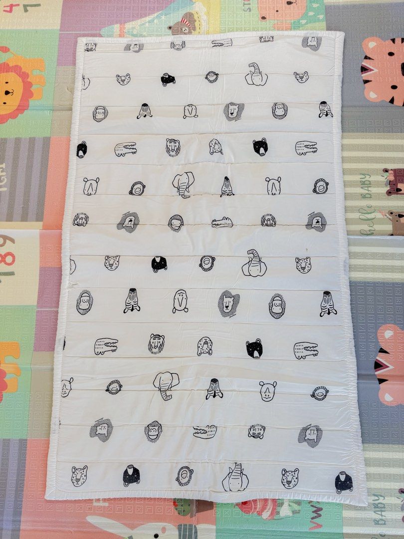 DONO & DONO Waterproof Non-skid Mat (Category: Children's Beds) located in Bacoor. Submitted by darklab_project (Listing ID 1432311294, Image 1). Description: .