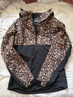 （分類：）位於 。 由 nikelab 提交（商品編號 1432292677，圖片 1）。簡介： 。