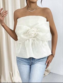 (Category: ) located in . Submitted by PrettyWardrobe_ (Listing ID 1432310696, Image 1). Description: .