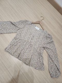 (Category: ) located in . Submitted by KT_Preloved (Listing ID 1432302239, Image 1). Description: .