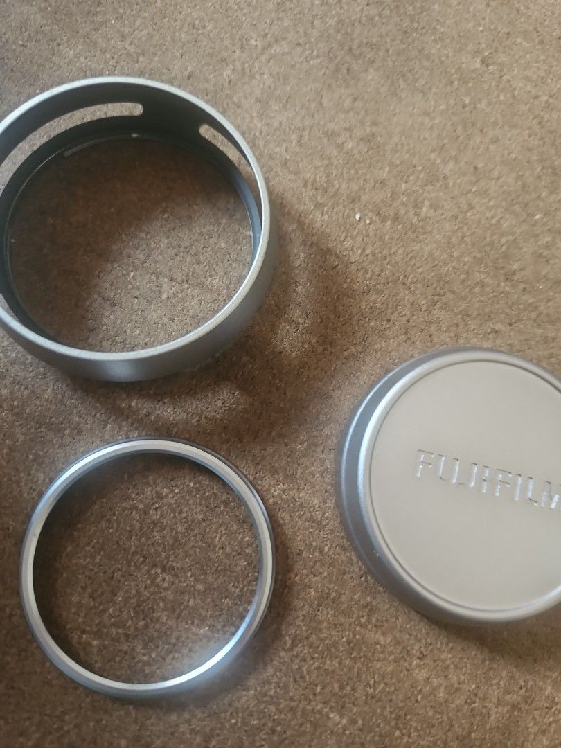 Fujifilm X100 Camera Cap and Accessories (Category: Cameras) located in Taguig. Submitted by 35mm.misu (Listing ID 1432211378, Image 1). Description: .