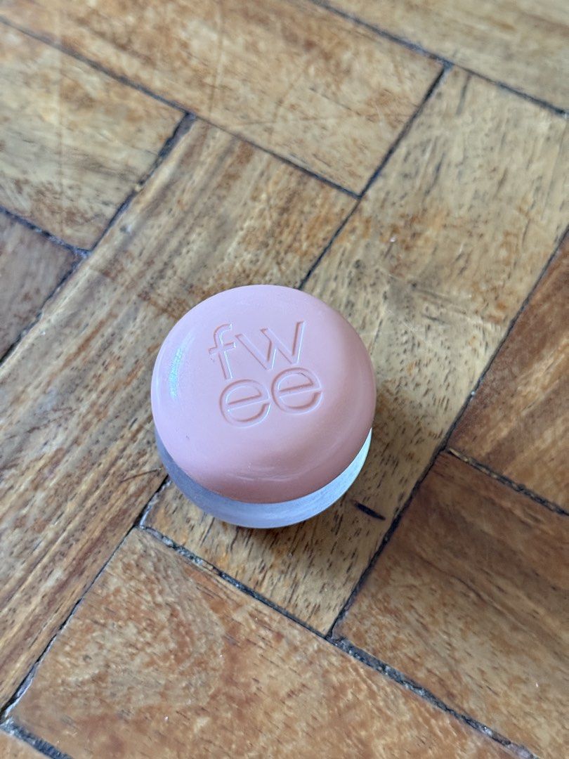 FWEE Cream / Pot Korean Blush (Category: Makeup) located in Quezon City. Submitted by atelier.se (Listing ID 1432295901, Image 1). Description: rfs: too many blushes bought from korea.