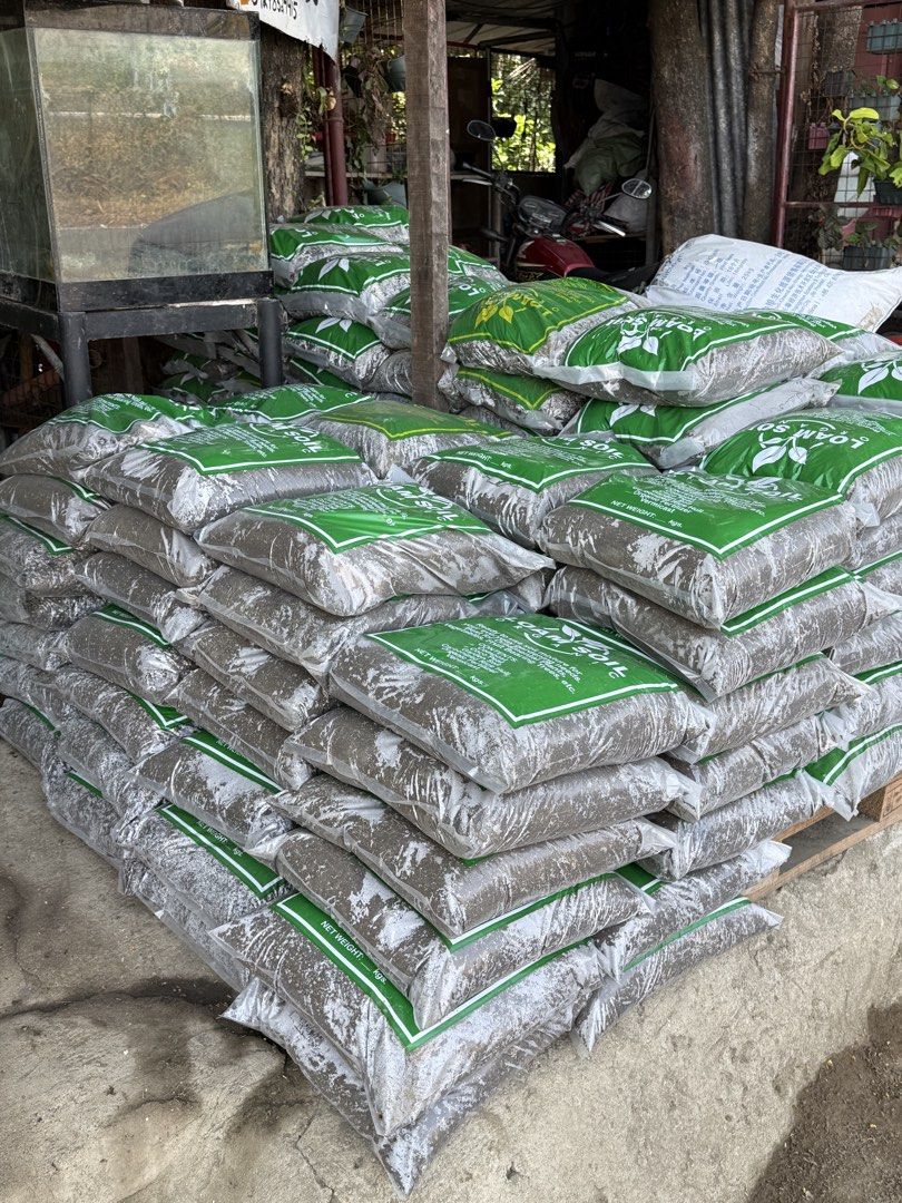 Garden soil /Loam soil/Mix soil AVAILABLE HERE (Category: Plants & Seeds) located in Paranaque City. Submitted by plants_sale (Listing ID 1432222723, Image 1). Description: .