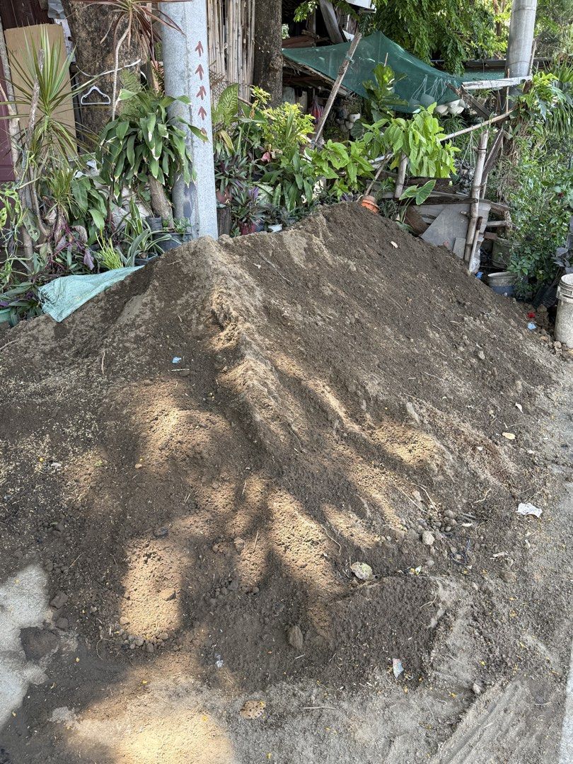 Garden soil /Loam soil/Mix soil AVAILABLE HERE (Category: Plants & Seeds) located in Paranaque City. Submitted by plants_sale (Listing ID 1432222723, Image 2). Description: .
