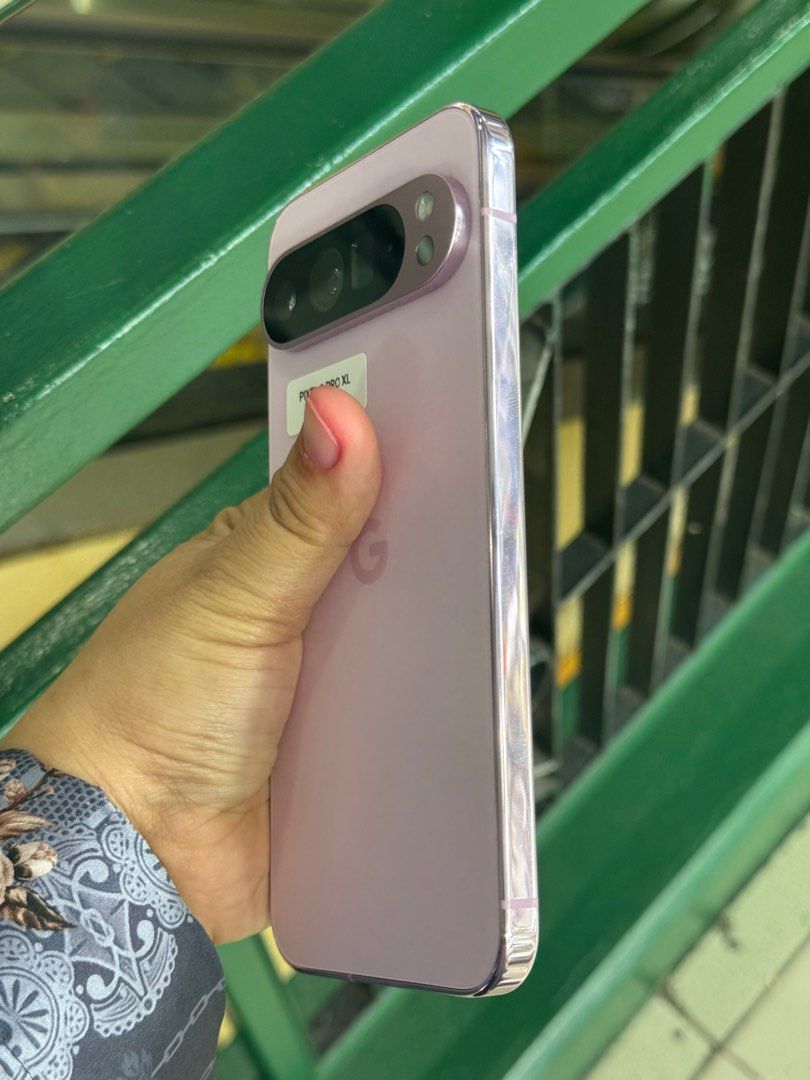 Google Pixel 9 Pro XL 256gb No issue (Category: Google Pixel) located in San Juan City. Submitted by javedsgadgetshop (Listing ID 1432329932, Image 3). Description: INSTALLMENT OPTIONS : SPAY LATER / GGIVES / CREDIT CARD! WE BUY AND SELL SO PWEDE MAGBINTA OR SWAP ! Quick Specs : 💵 Google Pixel 9 Pro XL •256gb •JP/US Variant •Good batt health •Factor Unlock •97% Smoothness •No hidden issue | No Repaired •100% Authentic | Not Refurbished •w/ OEM C