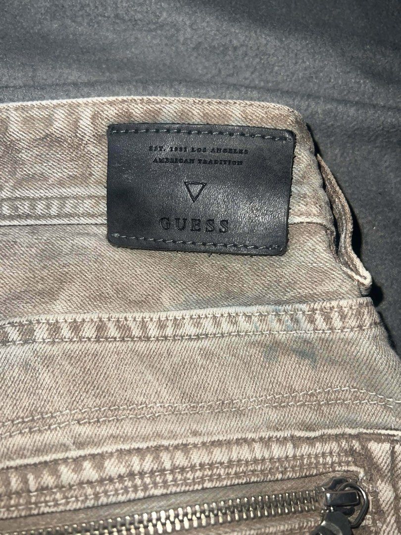 Guess Vintage Pants (Category: Jeans) located in Pasay City. Submitted by yang_mg21 (Listing ID 1432350407, Image 2). Description: Authentic Vintage Guess Los Angeles 1981 Very well taken care of, 9/10 condition Last price at 1.3k for sure buyer.
