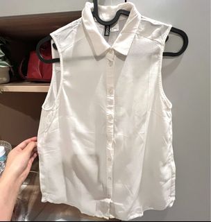 (Kategori: ) berada di . Dikirim oleh declutterss__ (ID iklan 1432301716, Gambar 1). Deskripsi: .