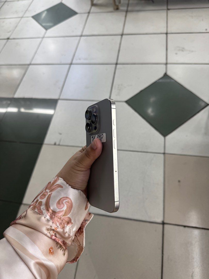 Iphone 16 Pro 1TB 85% batt FU No issue (Category: iPhone 16 Series) located in San Juan City. Submitted by javedsgadgetshop (Listing ID 1432328097, Image 3). Description: INSTALLMENT OPTIONS : SPAY LATER / GGIVES / CREDIT CARD! WE BUY AND SELL SO PWEDE MAGBINTA OR SWAP ! Quick Specs : 💵 Iphone 16 pro •1TB •NTC Variant •85% batt health •Factory Unlock •97% Smoothness •No hidden issue | No Repaired •100% Authentic | Not Refurbished •w/ OEM Charger