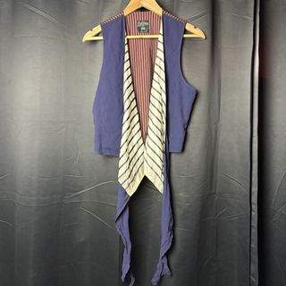 (Category: ) located in . Submitted by hell.thrift (Listing ID 1432274401, Image 1). Description: .