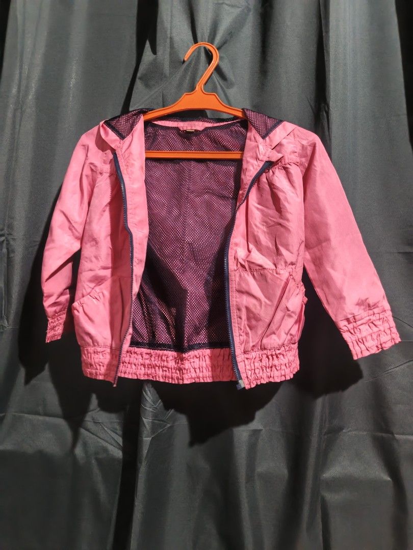Kids Pink Hoodie Jacket (Category: Babies & Kids Fashion) located in Quezon City. Submitted by tiny_bean (Listing ID 1432313266, Image 1). Description: .