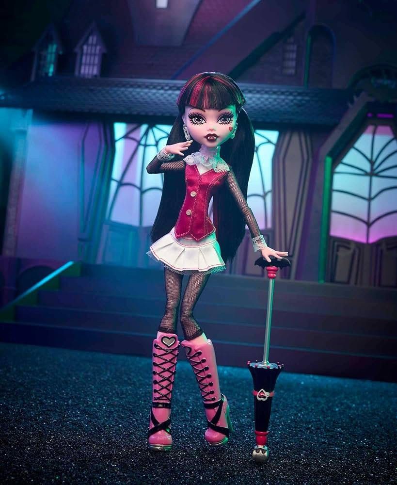 LF/Naghahanap: Monster High Creeproduction Draculaura (Category: Figurines & Statues) located in Rizal. Submitted by thatsoemman (Listing ID 1432364967, Image 2). Description: Looking for/Naghahanap po ako MH Creeproduction Draculaura Doll Bnew/Sealed po sana or if Oob basta complete and may box pa. .