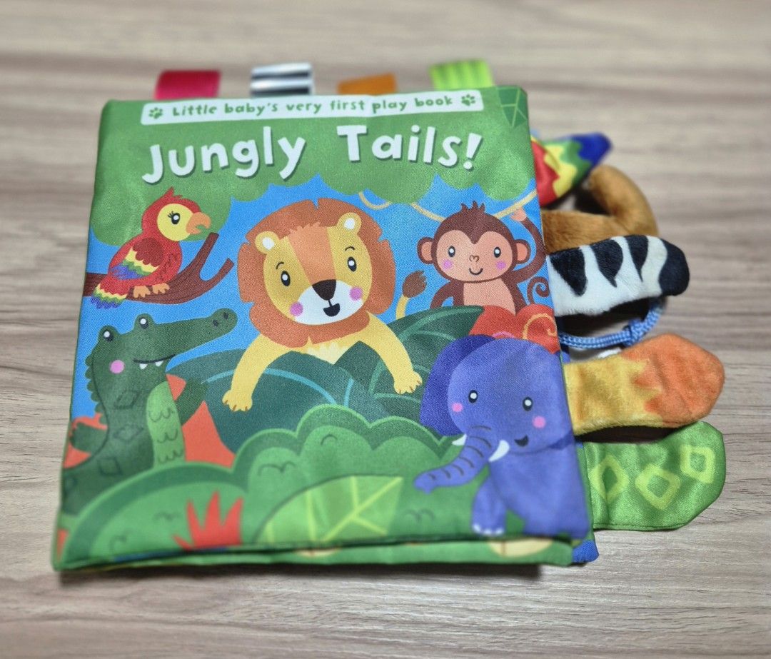 Baby cloth Book sensory learning toy (Category: Infant Playtime) located in Manila. Submitted by sorayabarr50152 (Listing ID 1432302018, Image 1). Description: 2pcs cloth book.