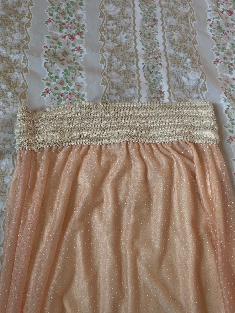 long pink skirt w/ band (Category: Skirts) located in Lipa City. Submitted by sincerelyauri (Listing ID 1432306444, Image 3). Description: ⟢ ukay & preloved ⟢ manage your expectations ⟢ no flaws mop: gcash or bank tf loc: lipa city.