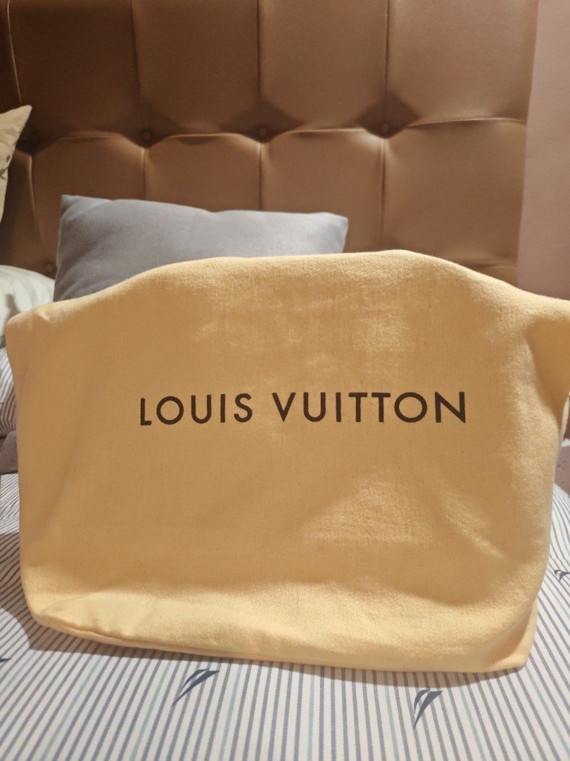 Louis Vuitton Damier Ebene Alma BB Handbag (Category: Luxury Bags & Wallets) located in Caloocan City. Submitted by rijentolio24393 (Listing ID 1432340283, Image 1). Description: - Authentic Louis Vuitton Alma BB handbag - Damier Ebene canvas - Top zip closure - Rolled leather handles - Gold-tone hardware - Includes dust bag, detachable strap, and scarf - Certificate of authenticity included - Red fabric interior.