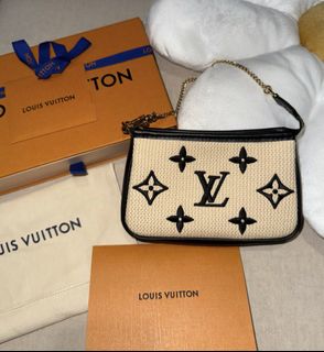 (Category: ) located in . Submitted by thegoodshopper (Listing ID 1432350998, Image 1). Description: .