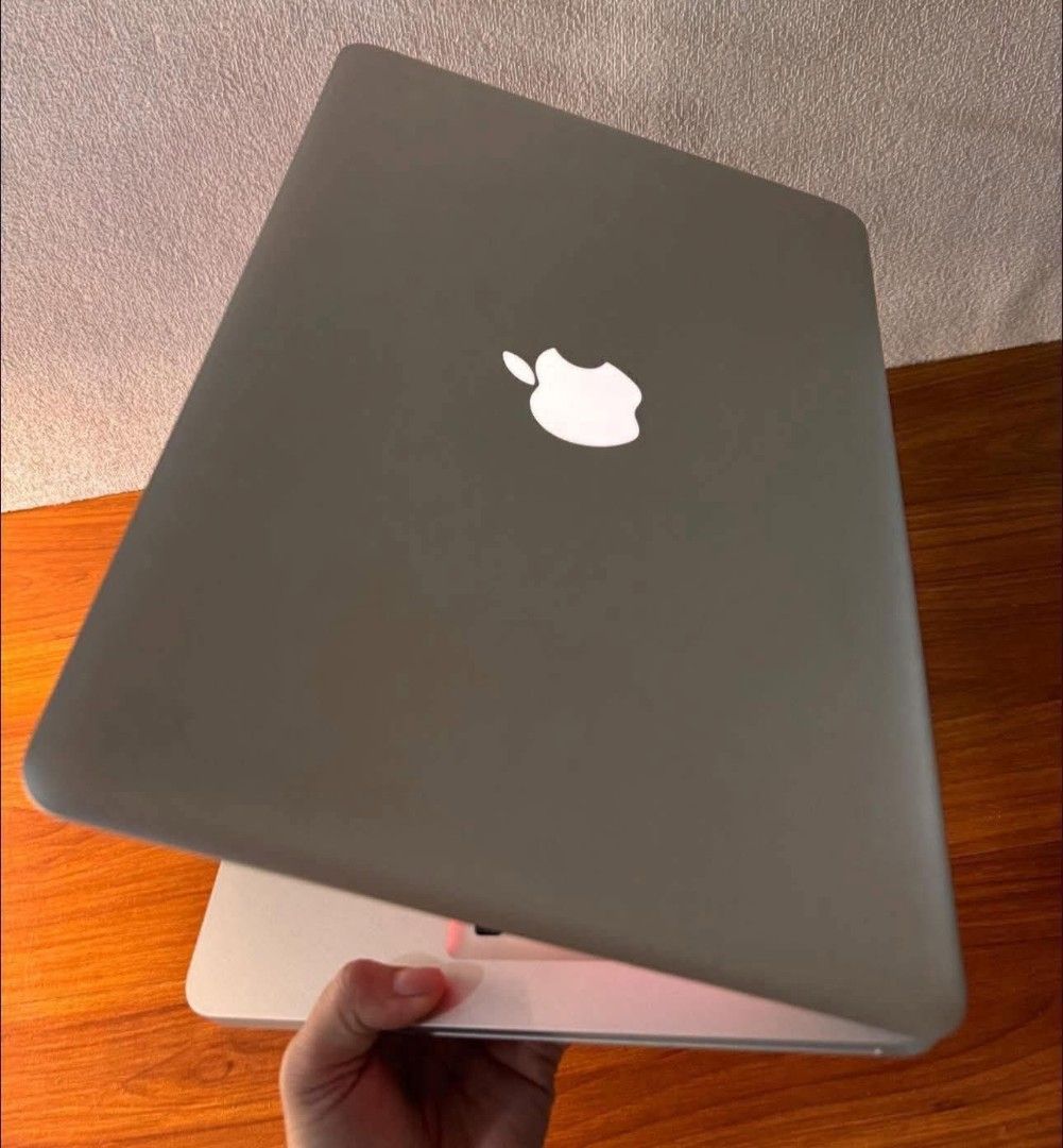 🎯MACBOOK PRO A1278(2012)🎯 (Category: Laptops & Notebooks) located in Manila. Submitted by lonelyme_1986 (Listing ID 1432343262, Image 3). Description: 📍PROMO SALE GRAB NIO NA HABANG MURA PA 📍 BACKLIT KEYBOARD MACBOOK FOR SALE (8PCS AVAILABLE) PRICE : 9,500 FIX (4/120 3PCS AVAILABLE ) PRICE: 10,200 FIX (8/120 2PCS AVAILABLE ) PRICE: 10. ,800 FIX (8/256 1PC AVAILABLE ) PRICE : 8,800 (2PCS NAKA SALE MAY KUNTING WHITESPOT 8/120 ) 🎯MACBOOK PRO A1