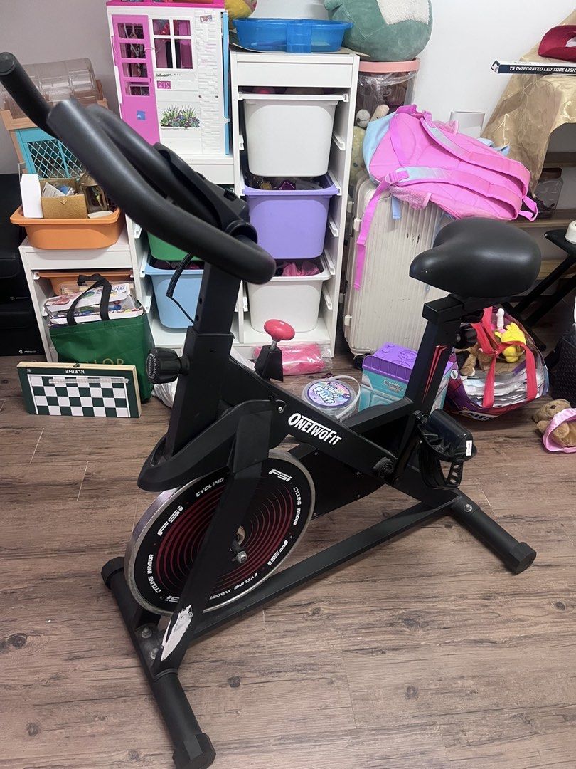 Magnetic Bike (Category: Cardio & Fitness Machines) located in Manila. Submitted by kilogramdynamite (Listing ID 1432254144, Image 3). Description: Almost new rarely used due to treadmill.