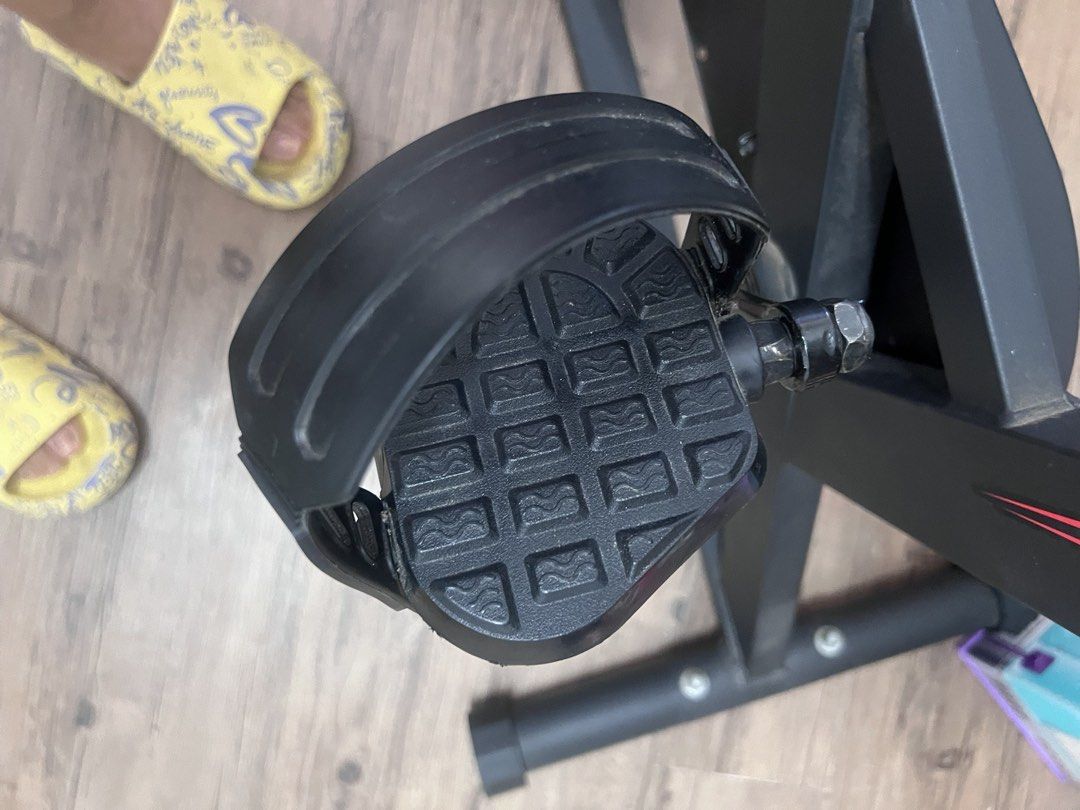 Magnetic Bike (Category: Cardio & Fitness Machines) located in Manila. Submitted by kilogramdynamite (Listing ID 1432254144, Image 2). Description: Almost new rarely used due to treadmill.
