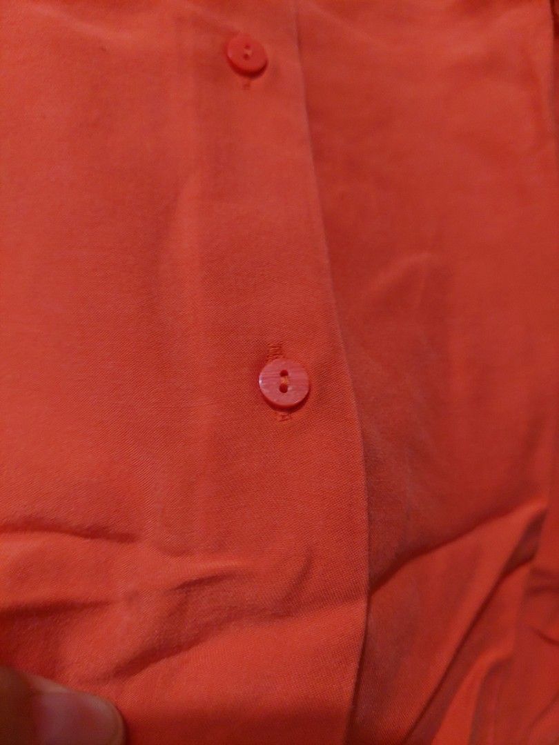 Mango Orange Sleeveless Button Down Top (Category: Blouses) located in Quezon City. Submitted by bennybonanza (Listing ID 1432389545, Image 2). Description: MANGO womens orange sleeveless blouse Size small but loose fit Pls manage your expectations, items are all preloved, personally owned. Not ukay. Delivery c/o Buyer. Pickup QC near Opus Mall..