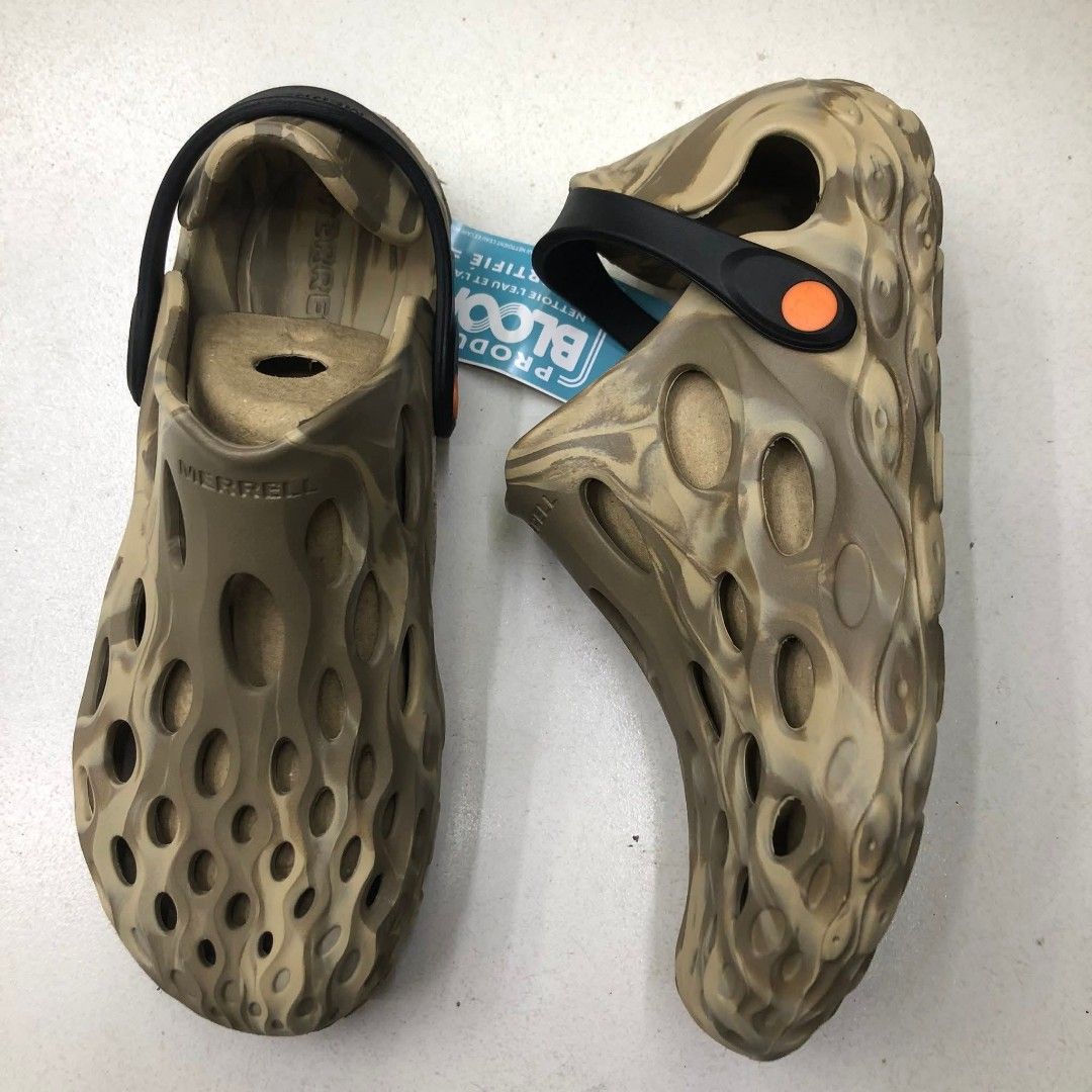 Merrell Hydro Moc Bloom Sandals (Category: Slippers & Slides) located in Manila. Submitted by khielnatha80123 (Listing ID 1432262647, Image 2). Description: - Merrell Hydro Moc Bloom sandals - Slip-on design - Textured, patterned exterior - Heel strap for secure fit - Perforated design for breathability - Made with Bloom technology - Available in multiple colorways.