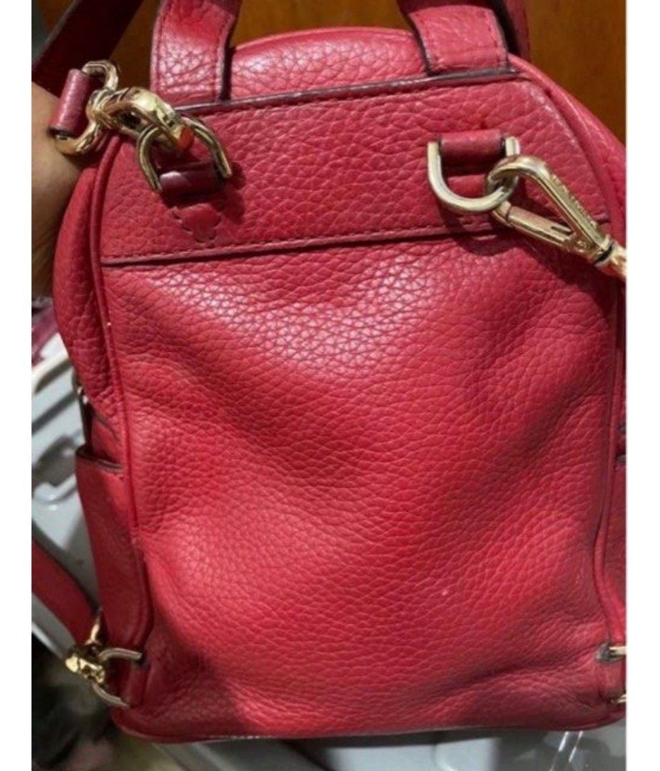 MK authentic (Category: Luxury Bags & Wallets) located in Muntinlupa City. Submitted by jajamd (Listing ID 1432226891, Image 3). Description: This is authentic. No chipping. Walang tuklap. No rusting. Only normal signs of usage. .