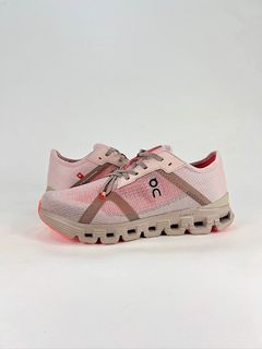(Category: ) located in . Submitted by khai.uasneakers (Listing ID 1432324785, Image 1). Description: .