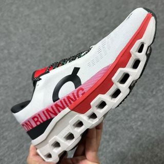 由 hycfashion (刊登 ID 1432336585，圖片 1) 提交，位於 的 (類別：)，說明：。