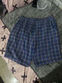 (Category: ) located in . Submitted by gabibouwthrift (Listing ID 1432336990, Image 1). Description: .