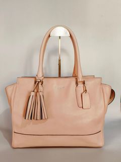 (Category: ) located in . Submitted by secondhand.shop.ph (Listing ID 1432351204, Image 1). Description: .