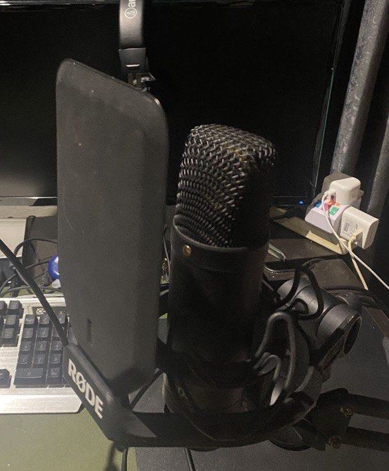 Rode NT1 4th Generation Studio Condenser Microphone427649088262645761